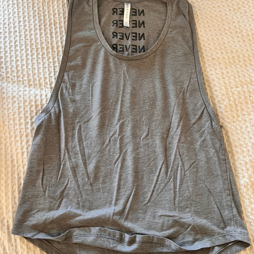 Fabletics Heather Gray Graphic Tee